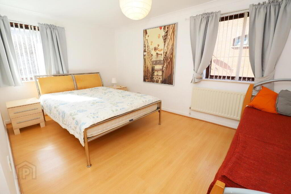 52 St John's Wharf, 1-3 Laganbank Road 8 of 9