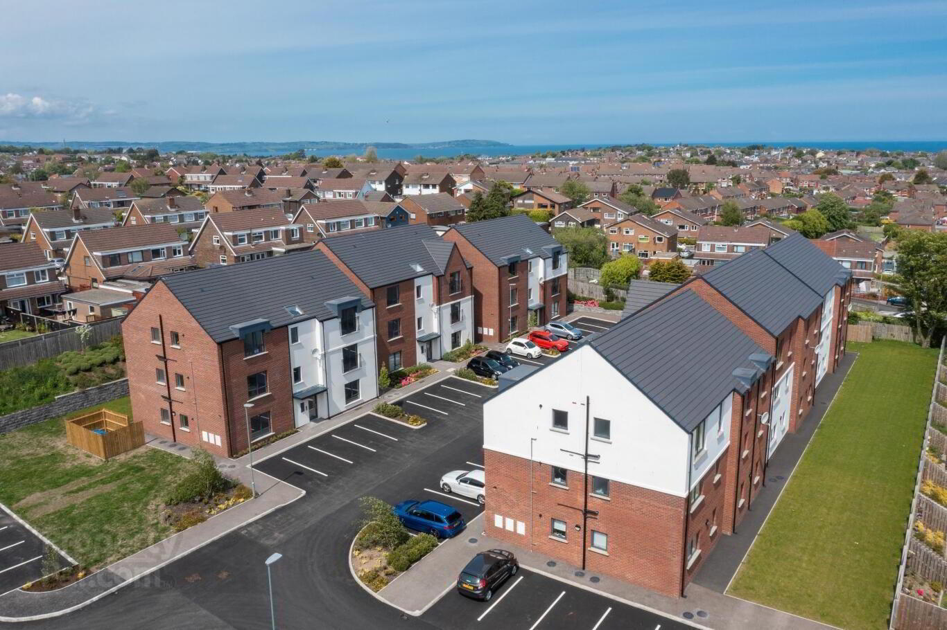 2 Cotton Hall, 5 Faulkner Road 1 of 10