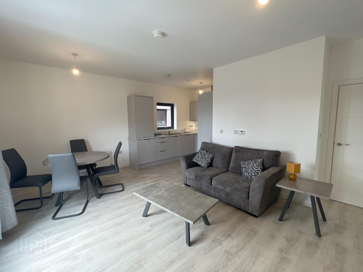 2 Cotton Hall, 5 Faulkner Road 5 of 10