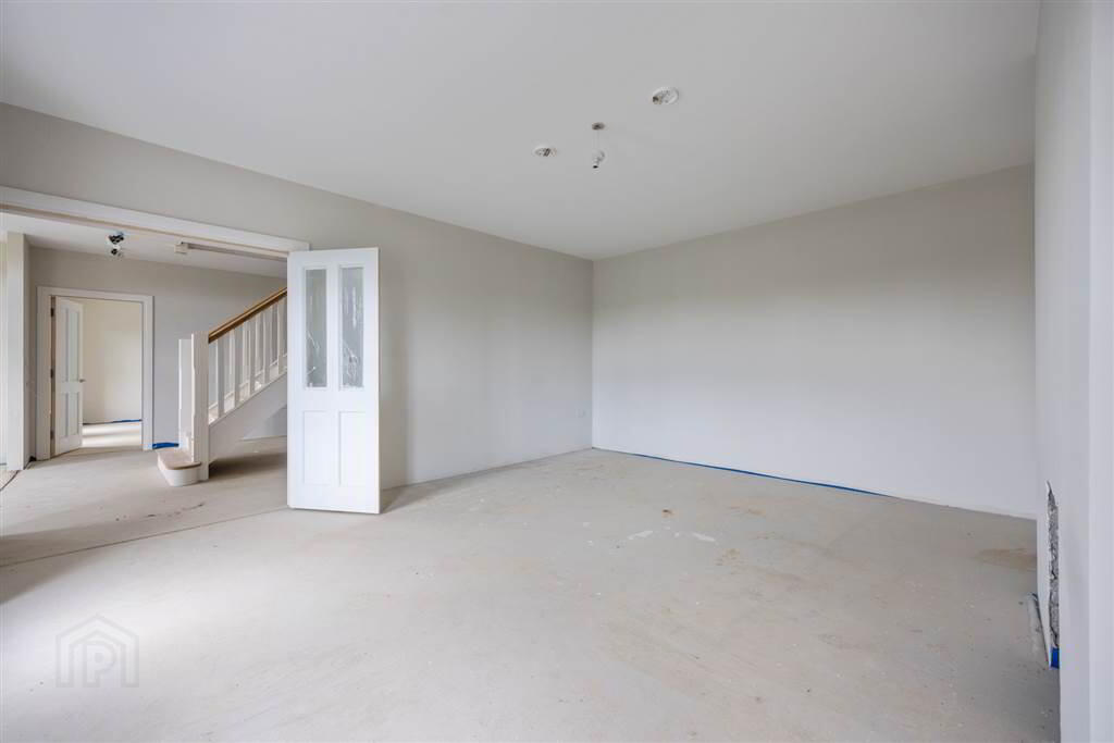 269 Ballynahinch Road 8 of 41