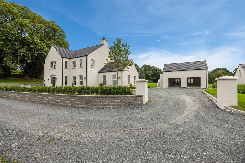 269 Ballynahinch Road 3 of 41