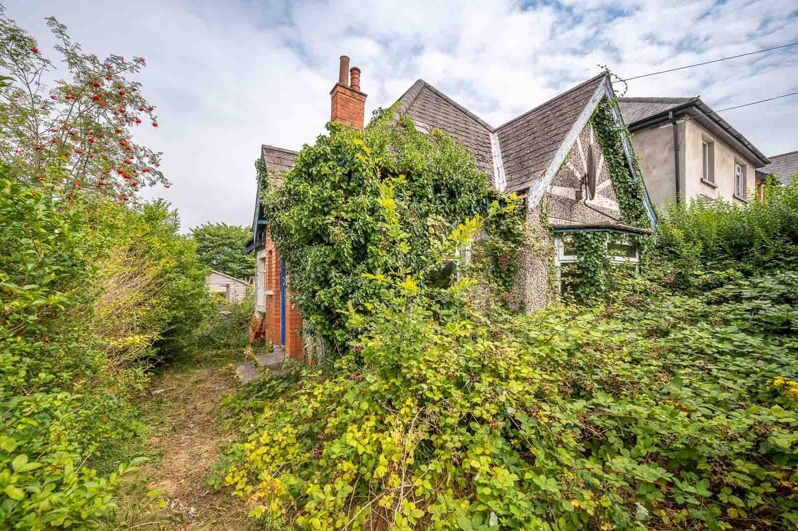 17 Hawthornden Gardens 1 of 21