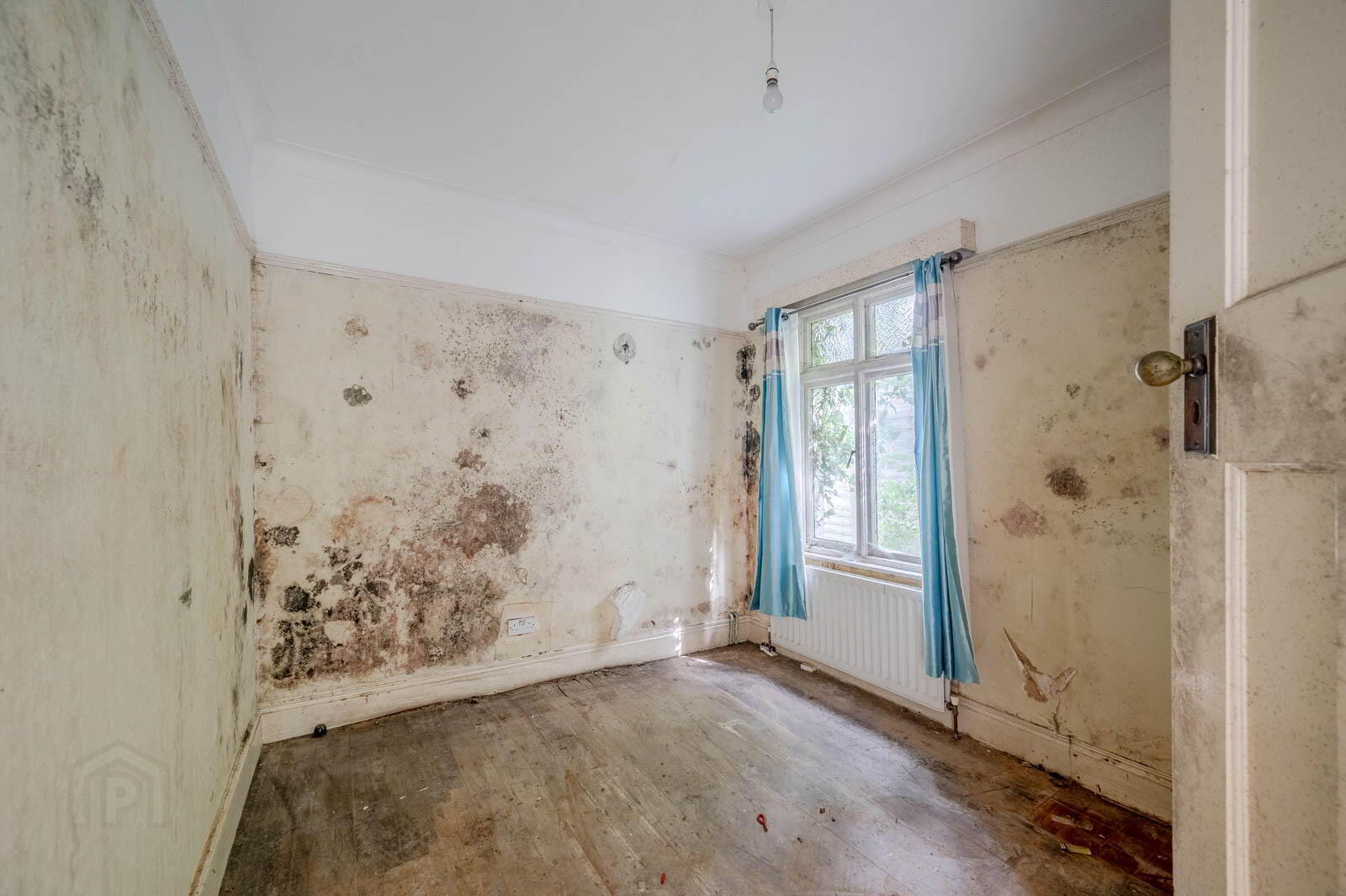 17 Hawthornden Gardens 12 of 21