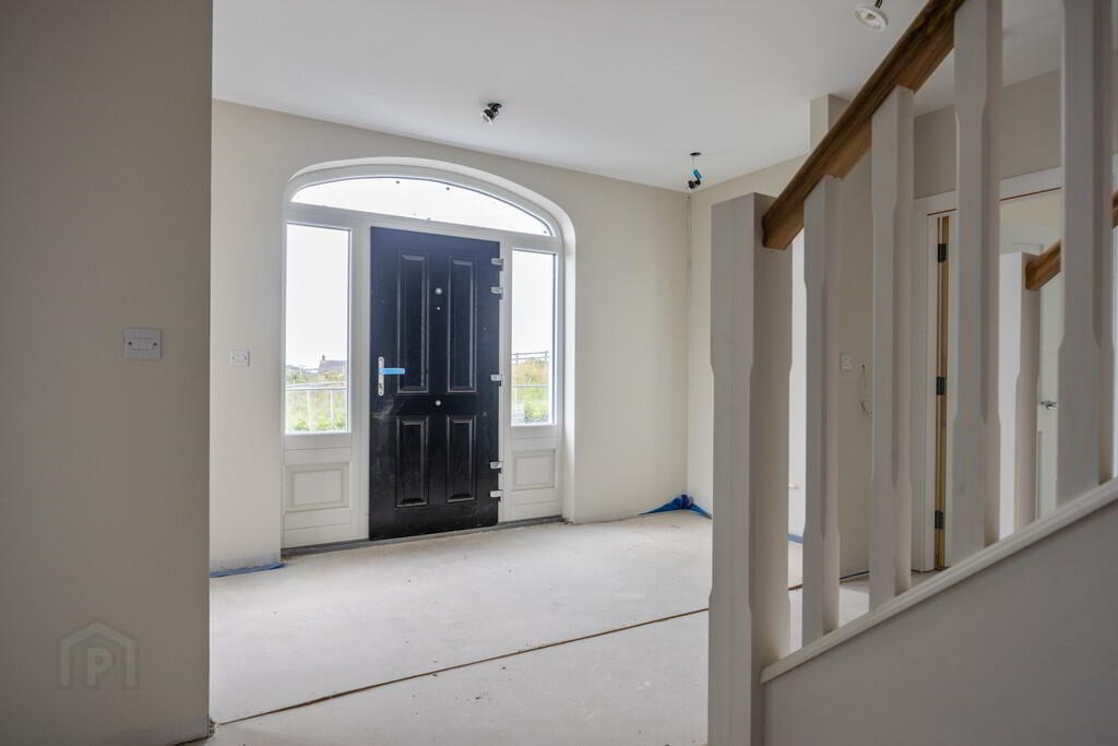 269 Ballynahinch Road 4 of 39