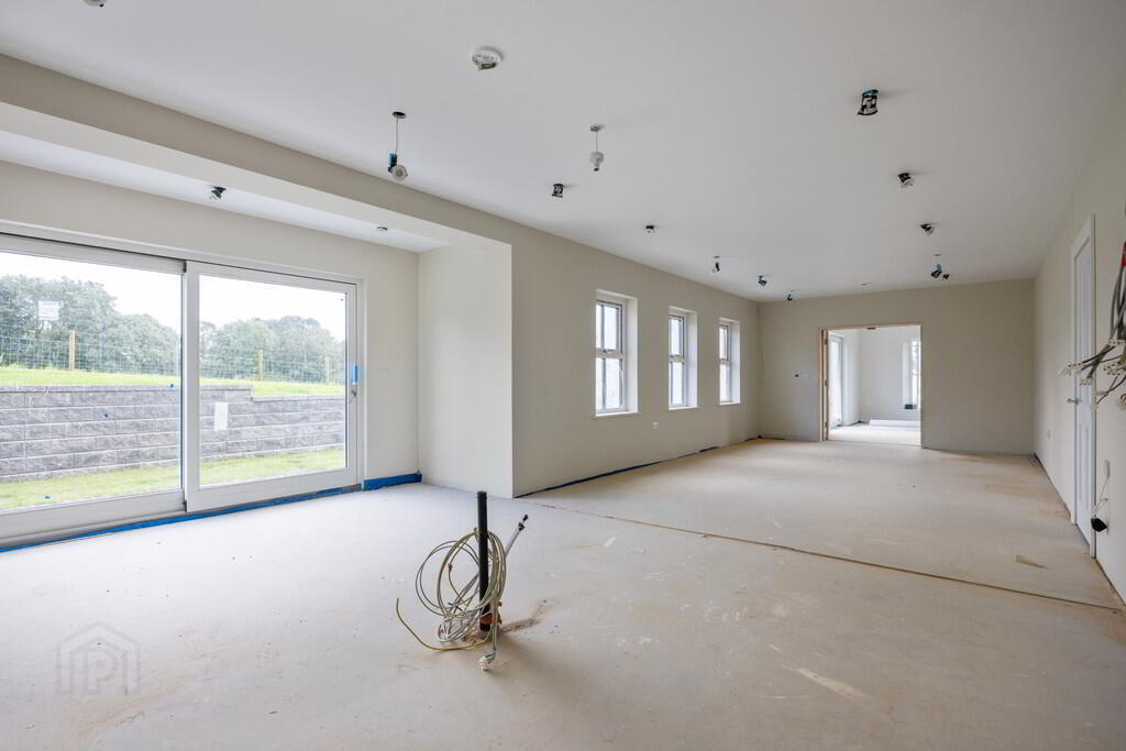 269 Ballynahinch Road 8 of 39