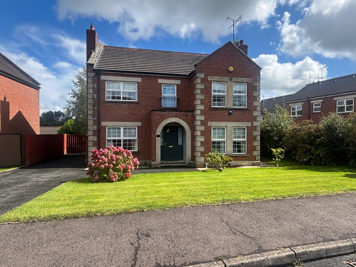 property description image