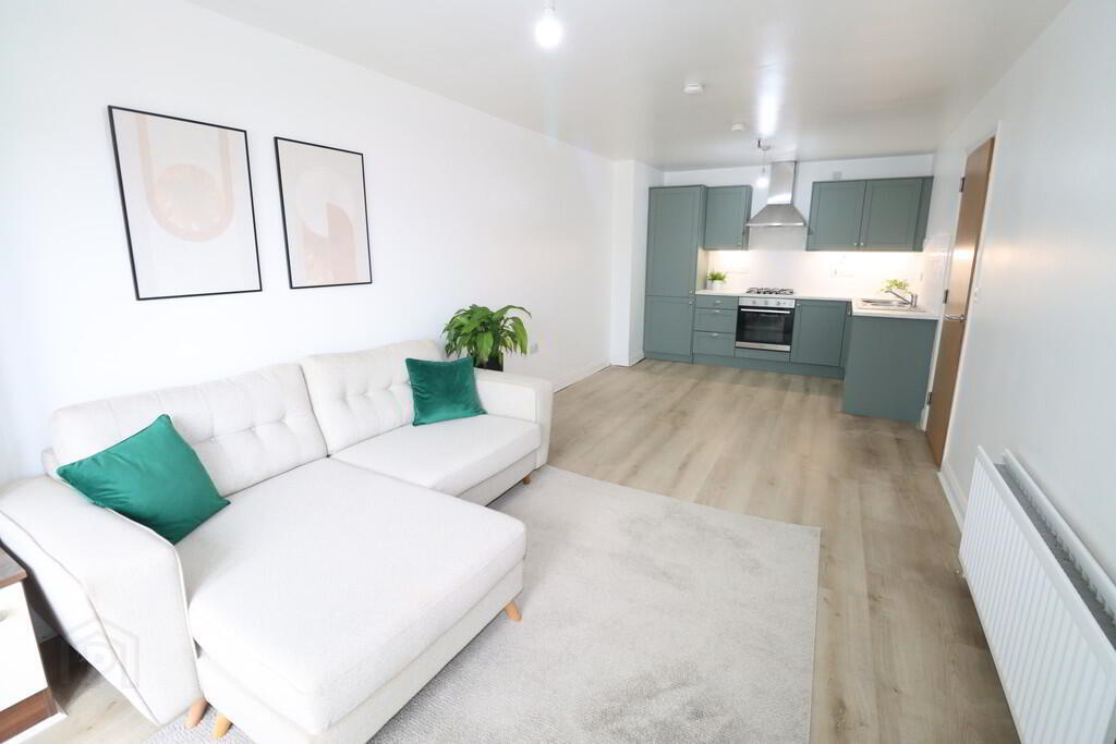 Apt 31, 9 Brown Square 5 of 12