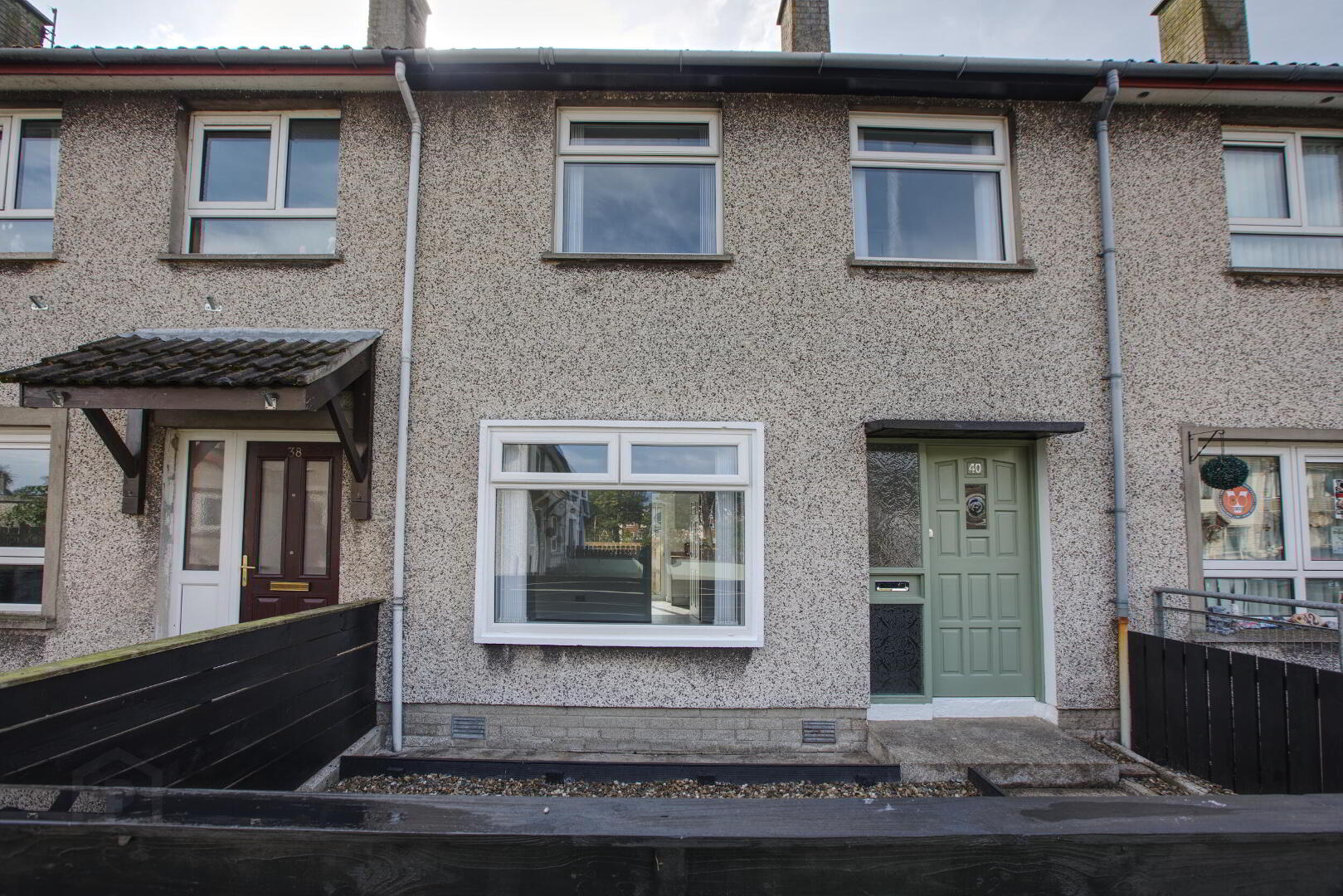 40 Elmfield Park 1 of 13