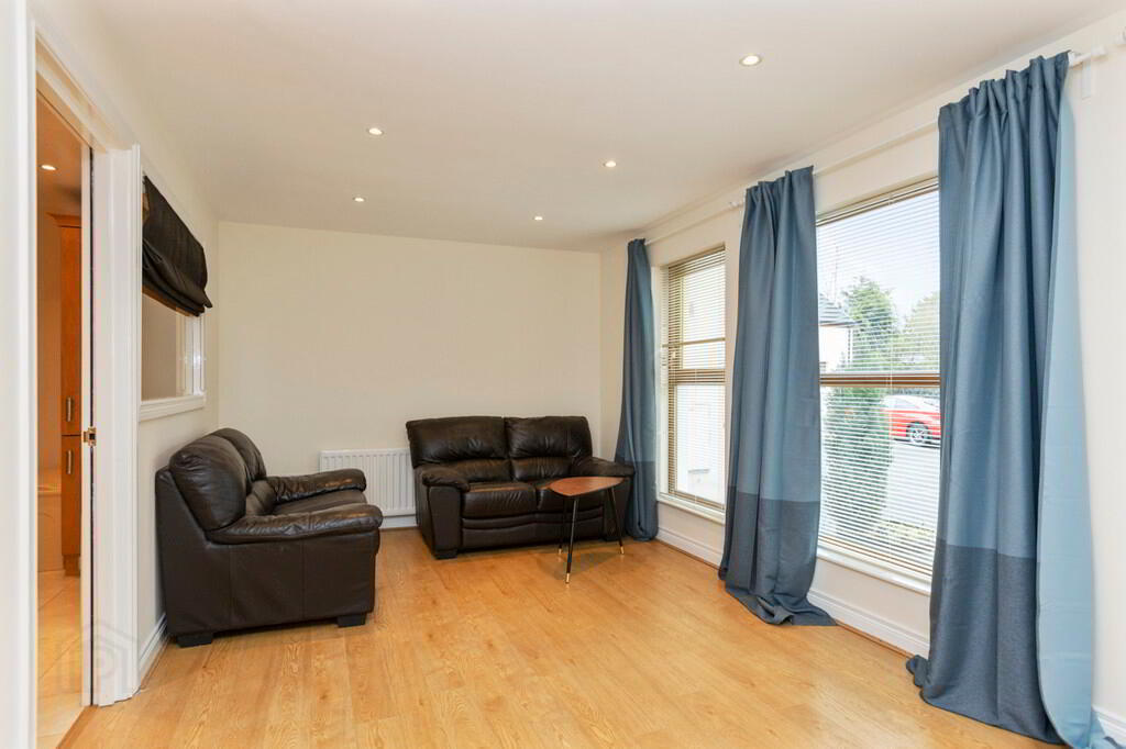 3 Ash Grove 3 of 12