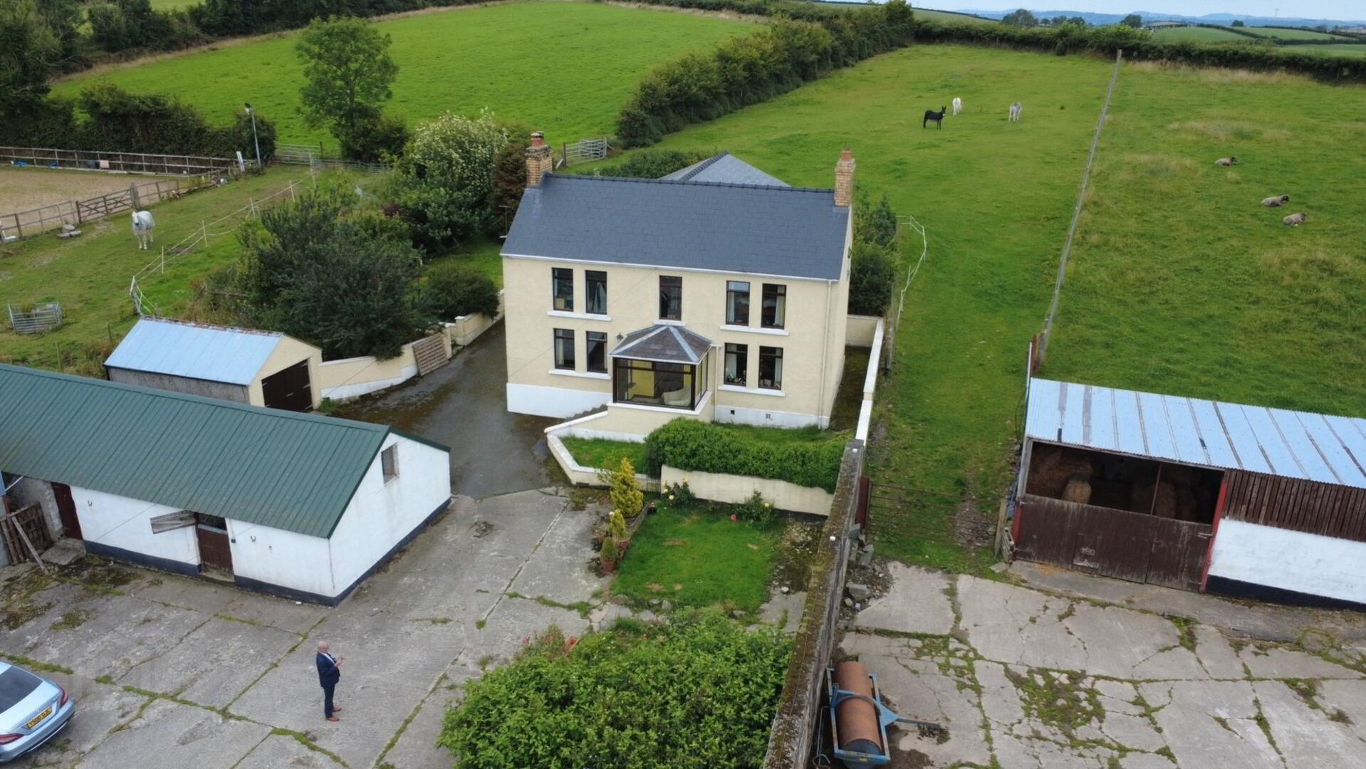 property description image