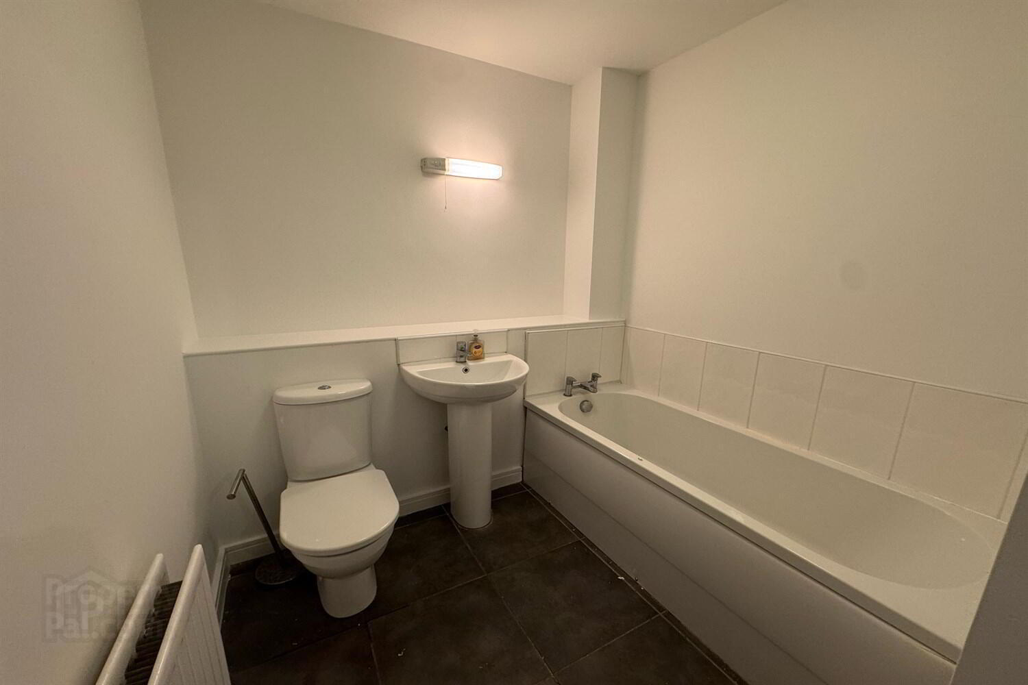 Apt 19 Parkview, 147-153 Kingsway 13 of 14