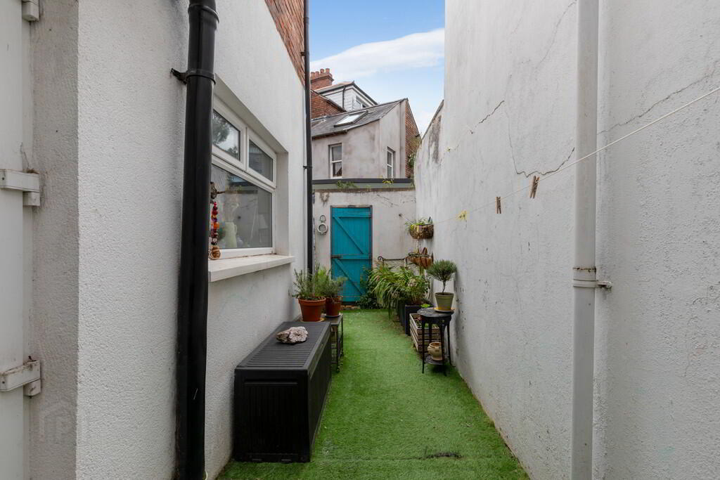 61 Rugby Road 29 of 32