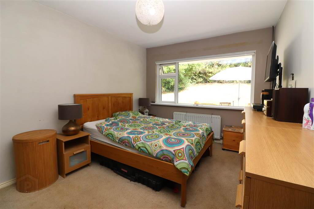 27 Traherne Gardens 7 of 12