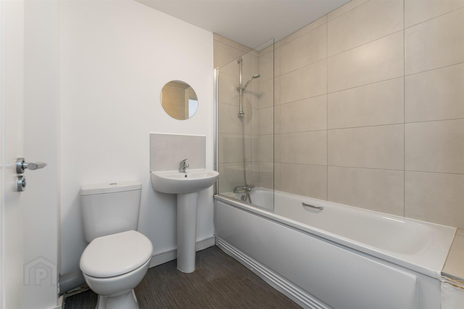 Apt 10, 35-55 Bridge End 10 of 13