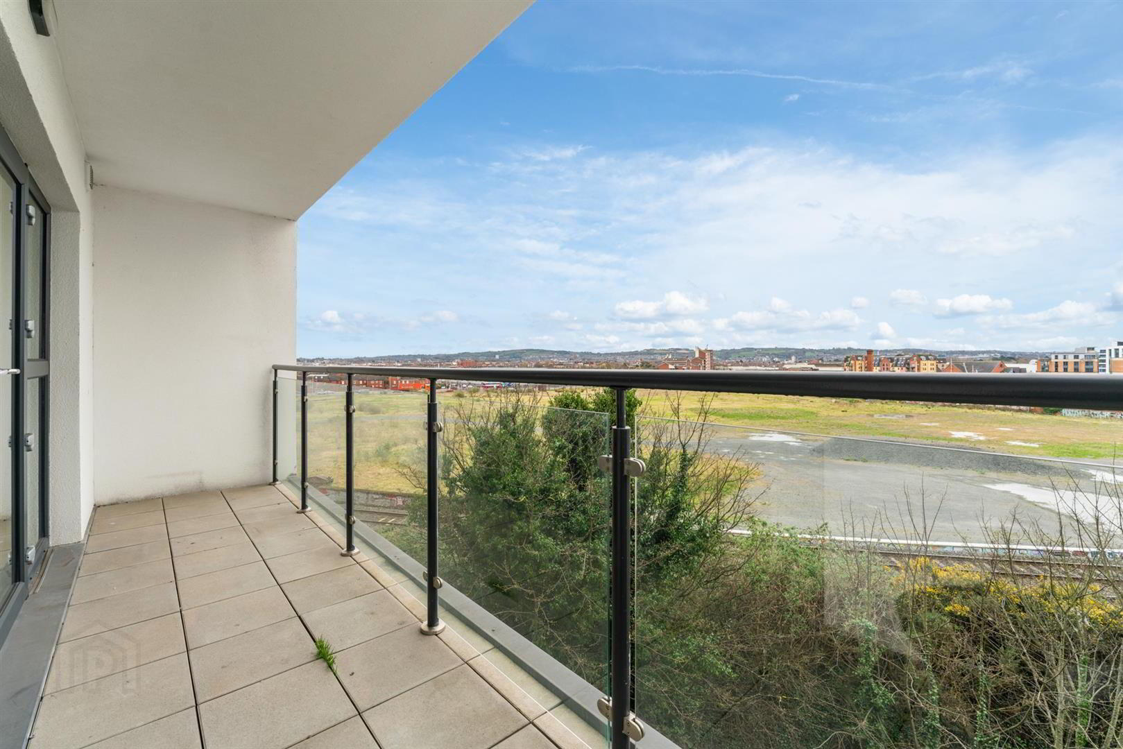 Apt 10, 35-55 Bridge End 11 of 13