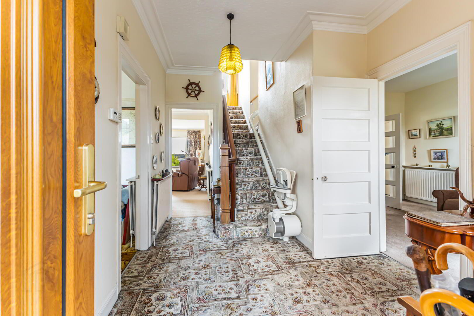 Kingsland House, 80 Ward Avenue 3 of 27