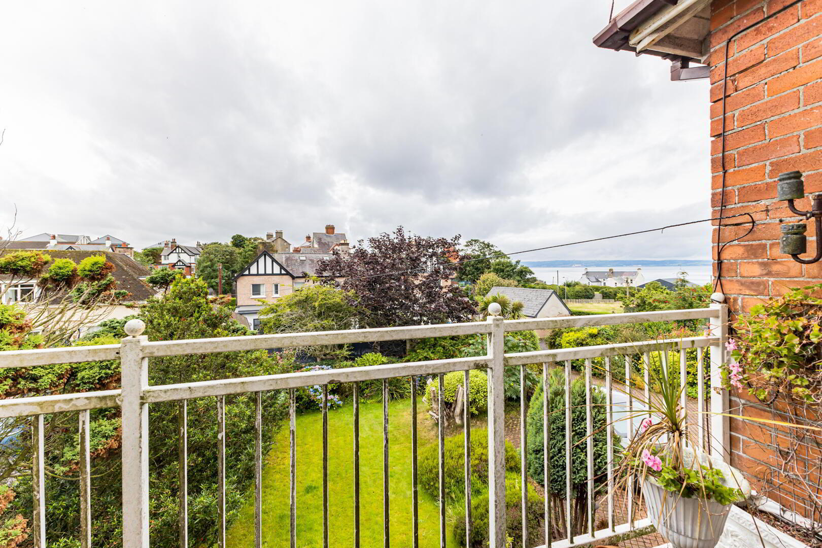 Kingsland House, 80 Ward Avenue 17 of 27