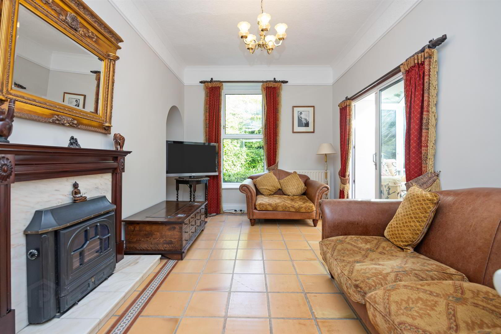 7 Old Dundonald Road 16 of 55