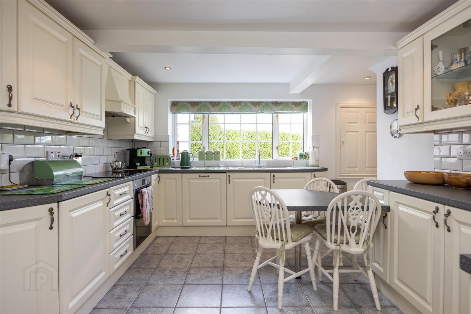 7 Old Dundonald Road 18 of 55