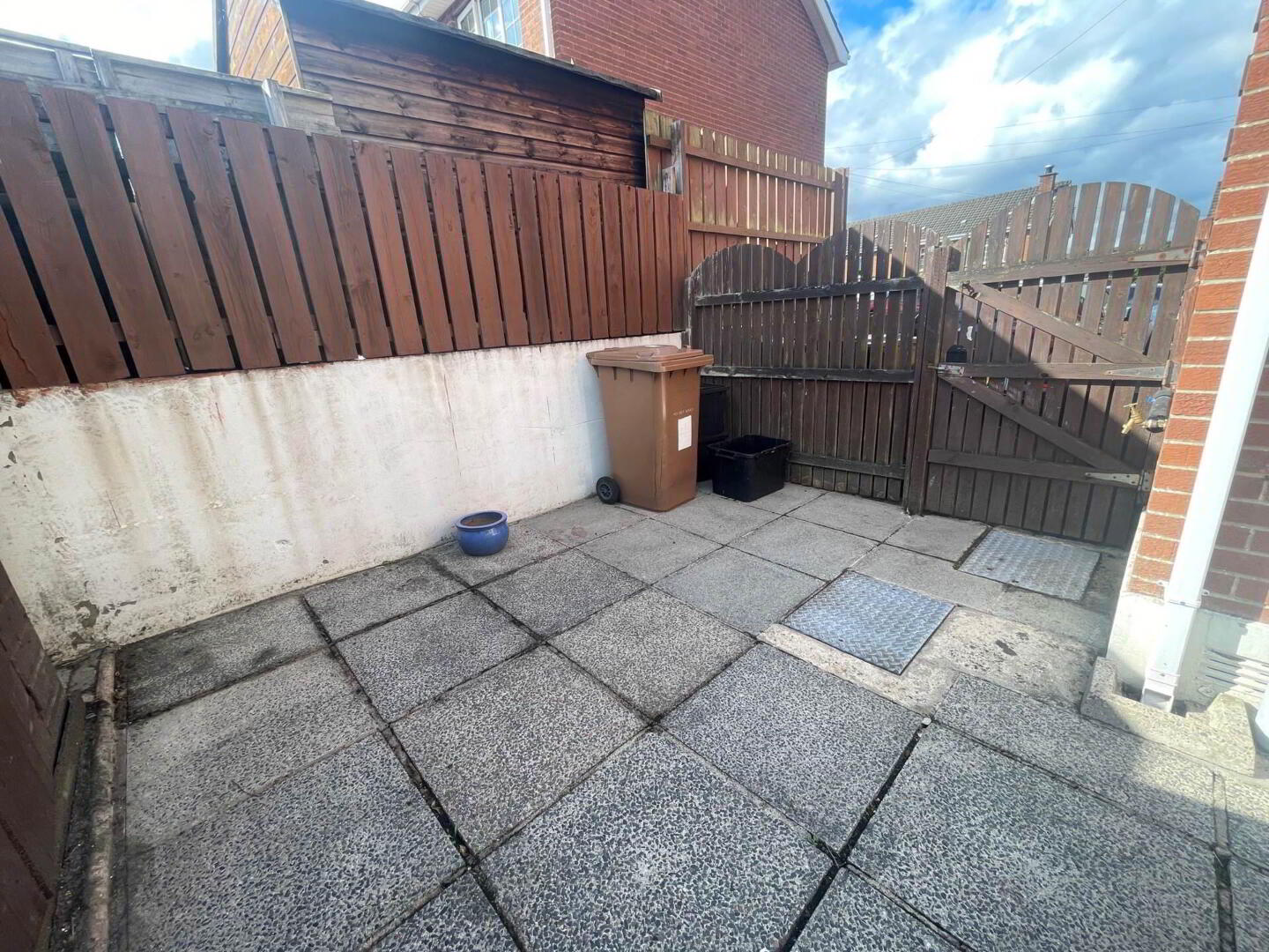 18 Beaufort Crescent 14 of 14