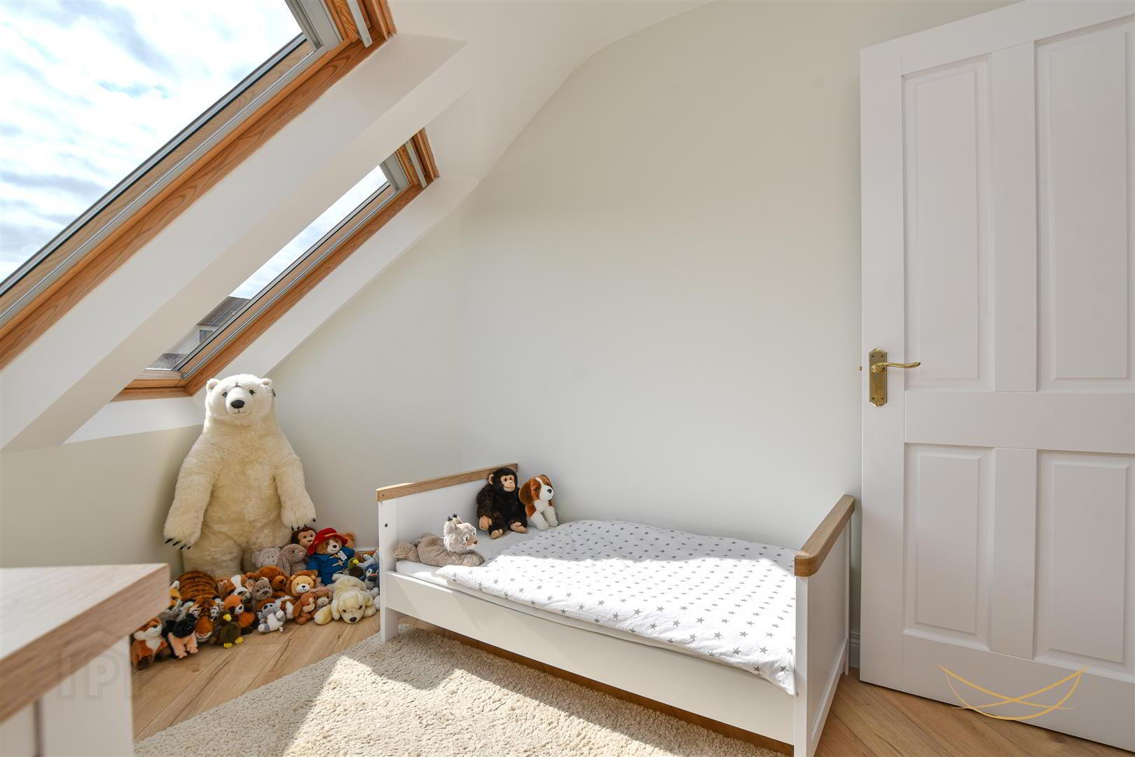 3 Clarke Lodge Mews 49 of 66