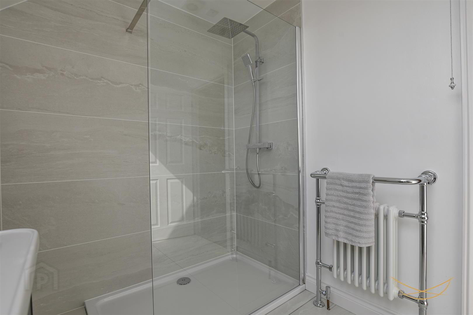 3 Clarke Lodge Mews 53 of 66