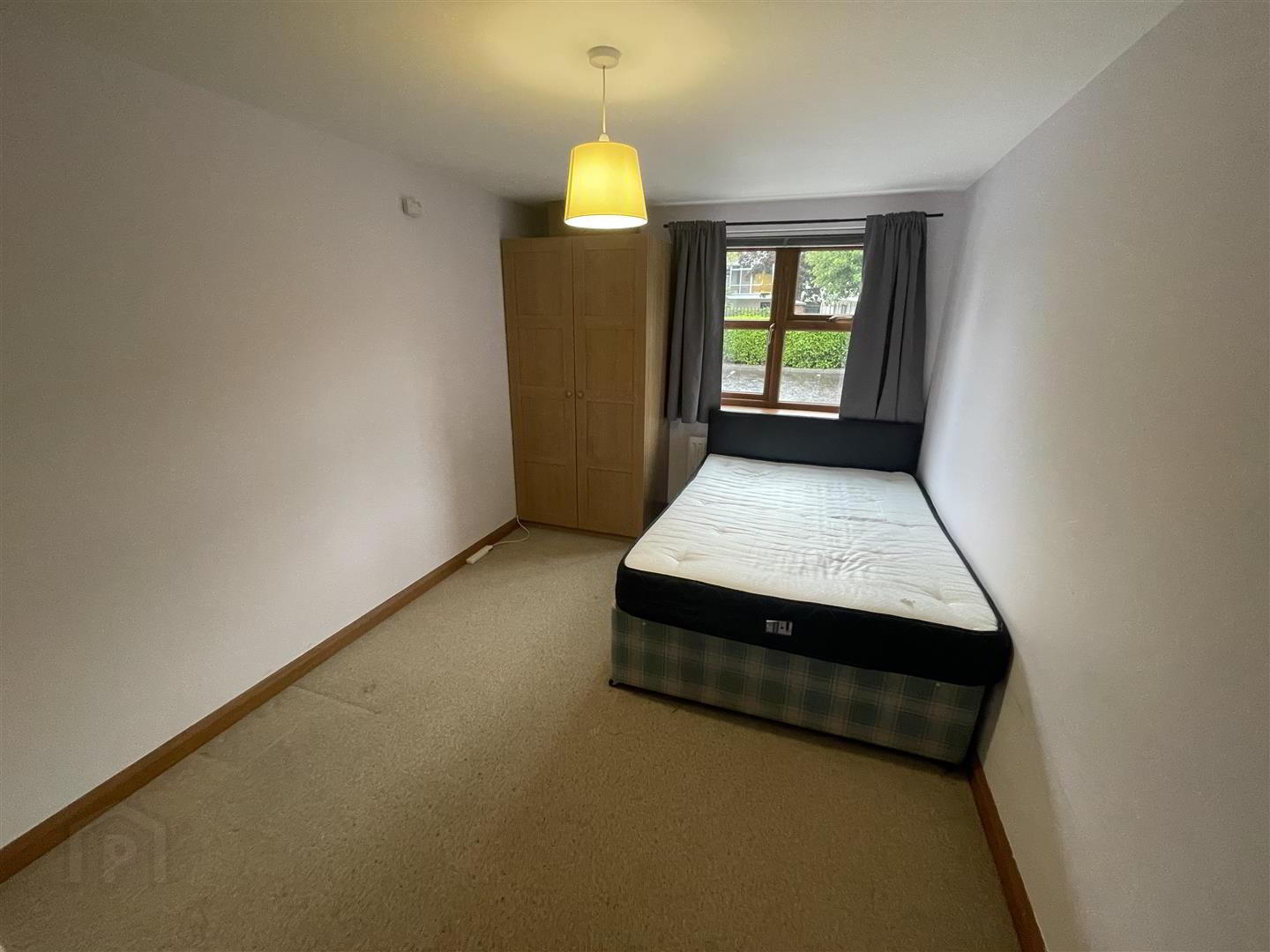 Apt 5, 230 Malone Road 9 of 12