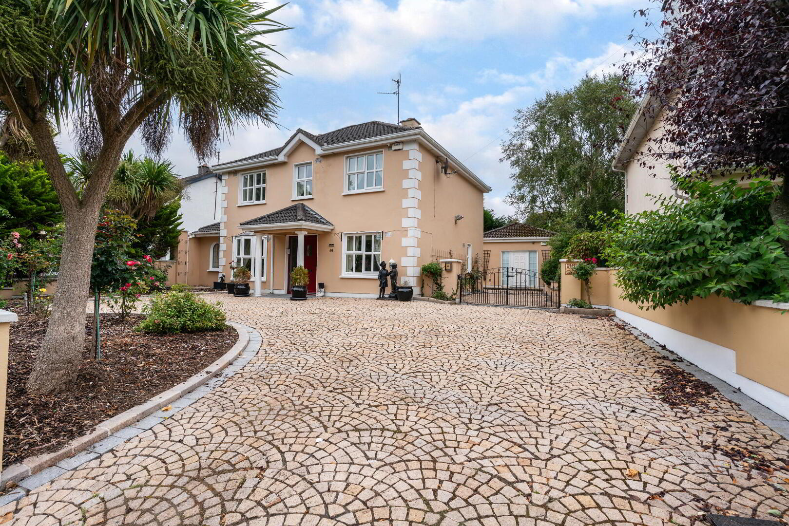 40 Blundell Wood 1 of 34