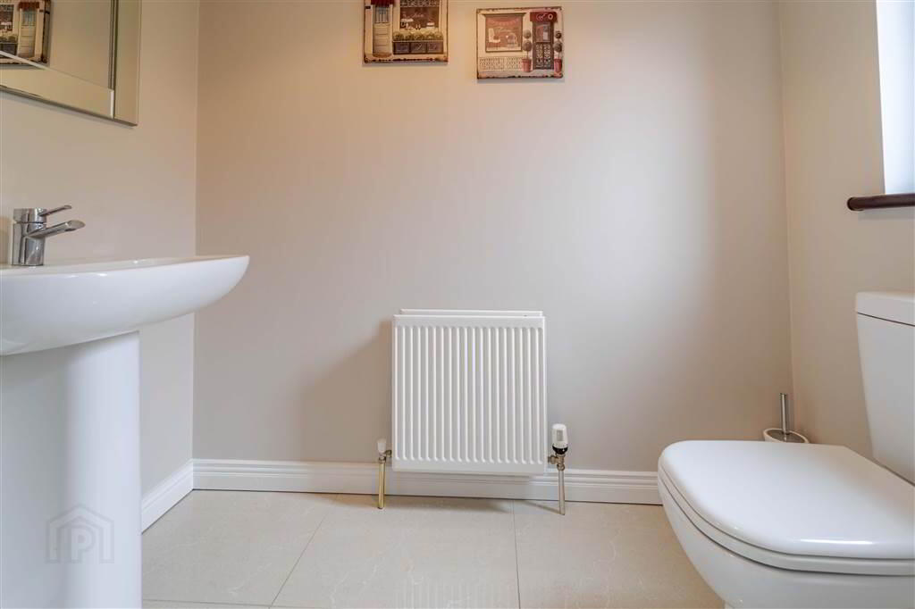 26 Magheralave Court 15 of 28