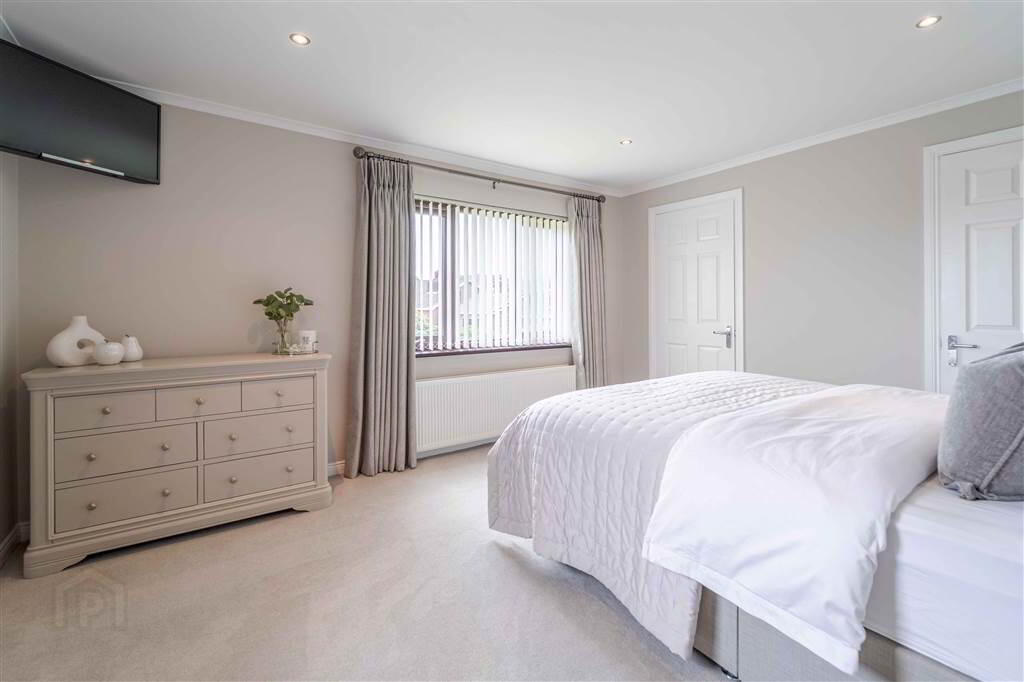 26 Magheralave Court 21 of 28