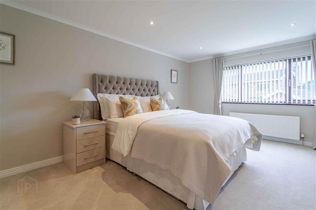 26 Magheralave Court 18 of 28