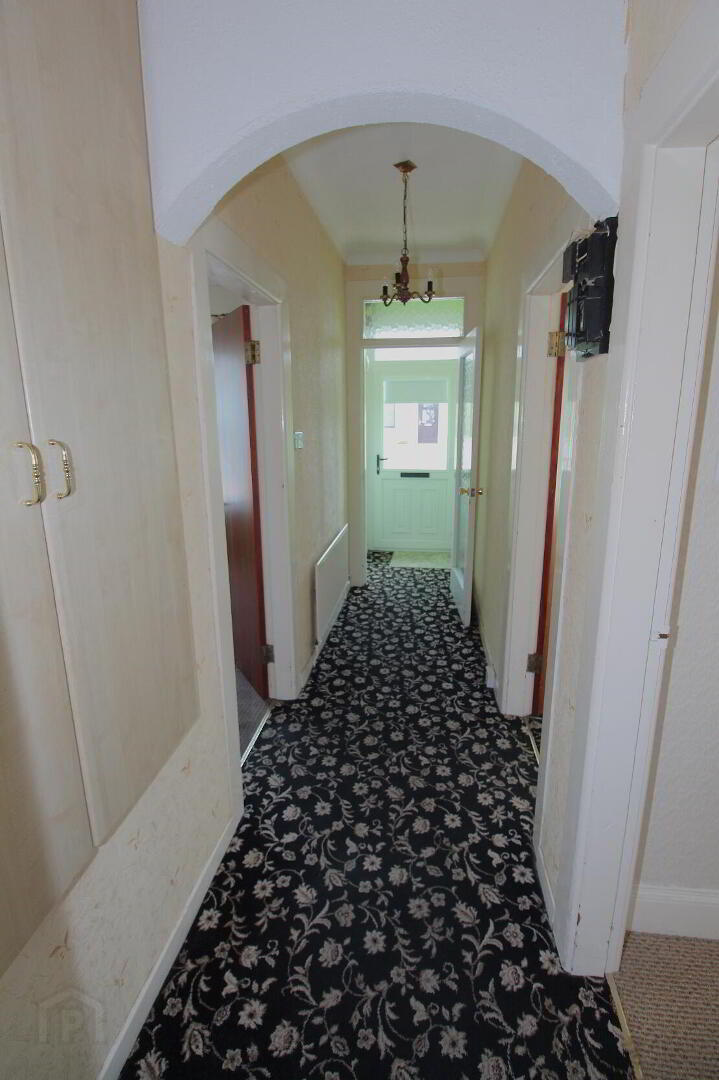 1a Warren Park Avenue 4 of 21