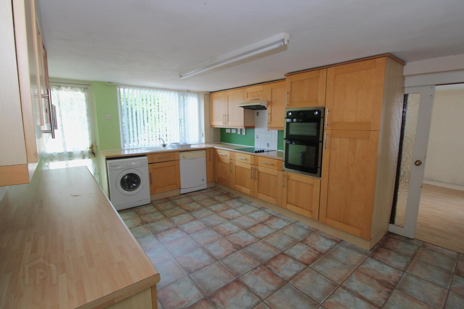 1a Warren Park Avenue 7 of 21