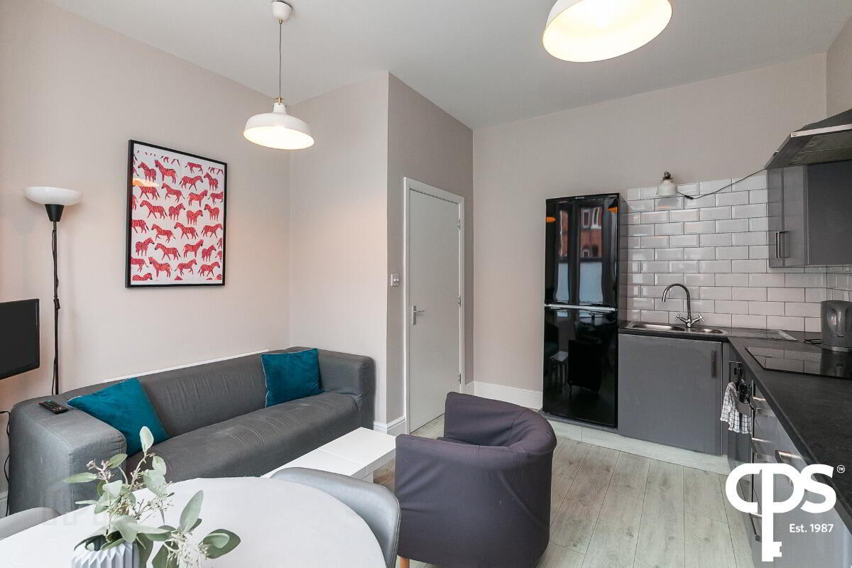 28 Wellesley Avenue 8 of 30