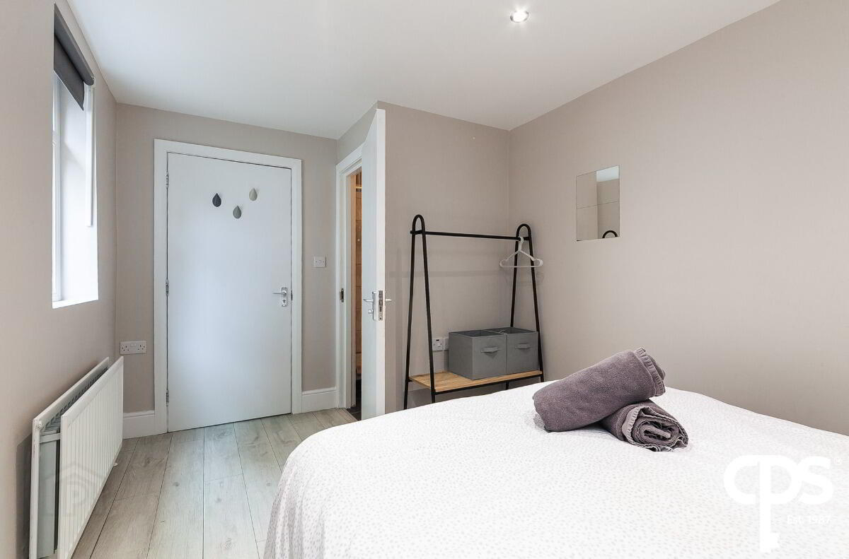 28 Wellesley Avenue 14 of 30