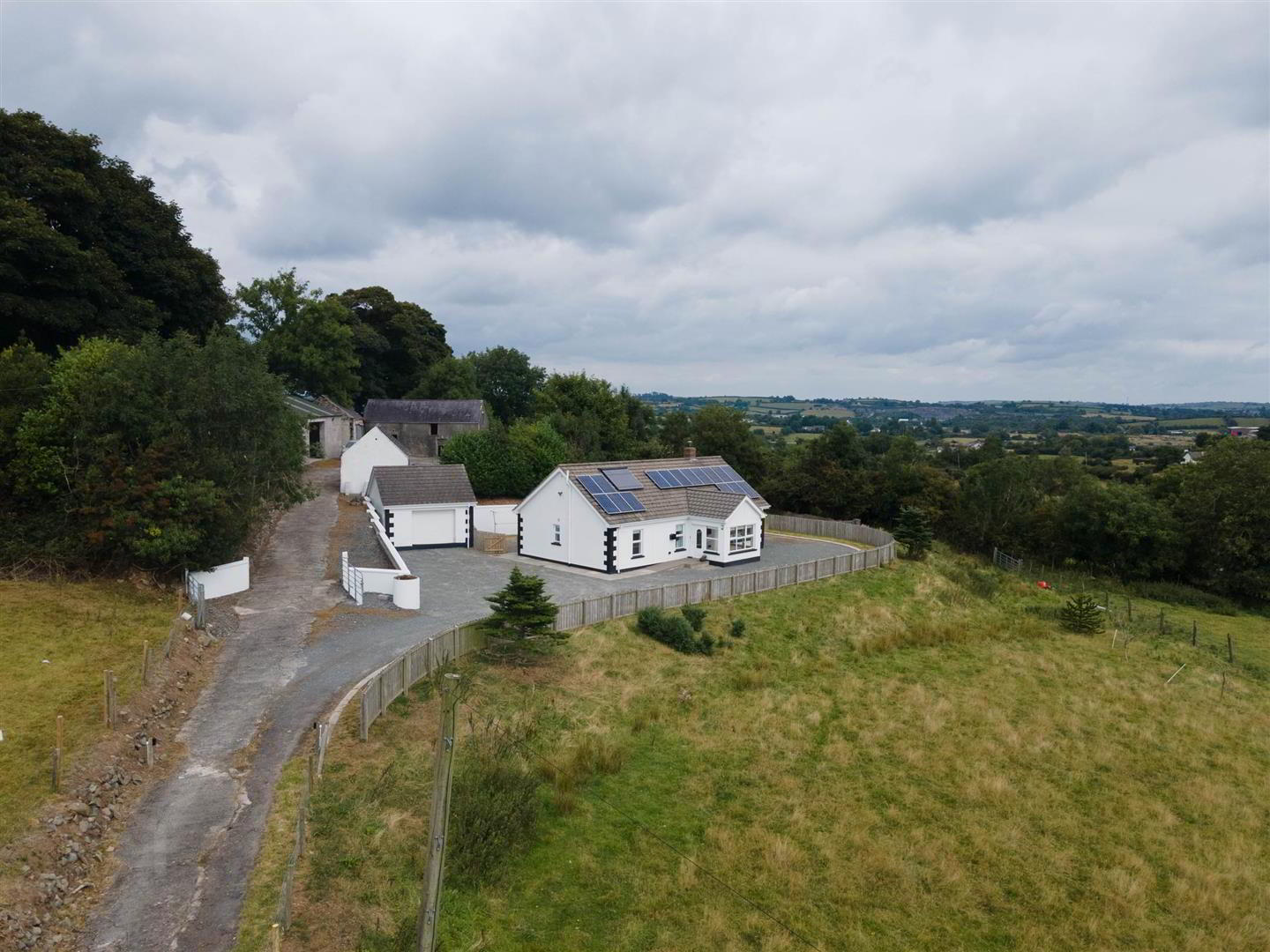 93 Dromore Road 1 of 47