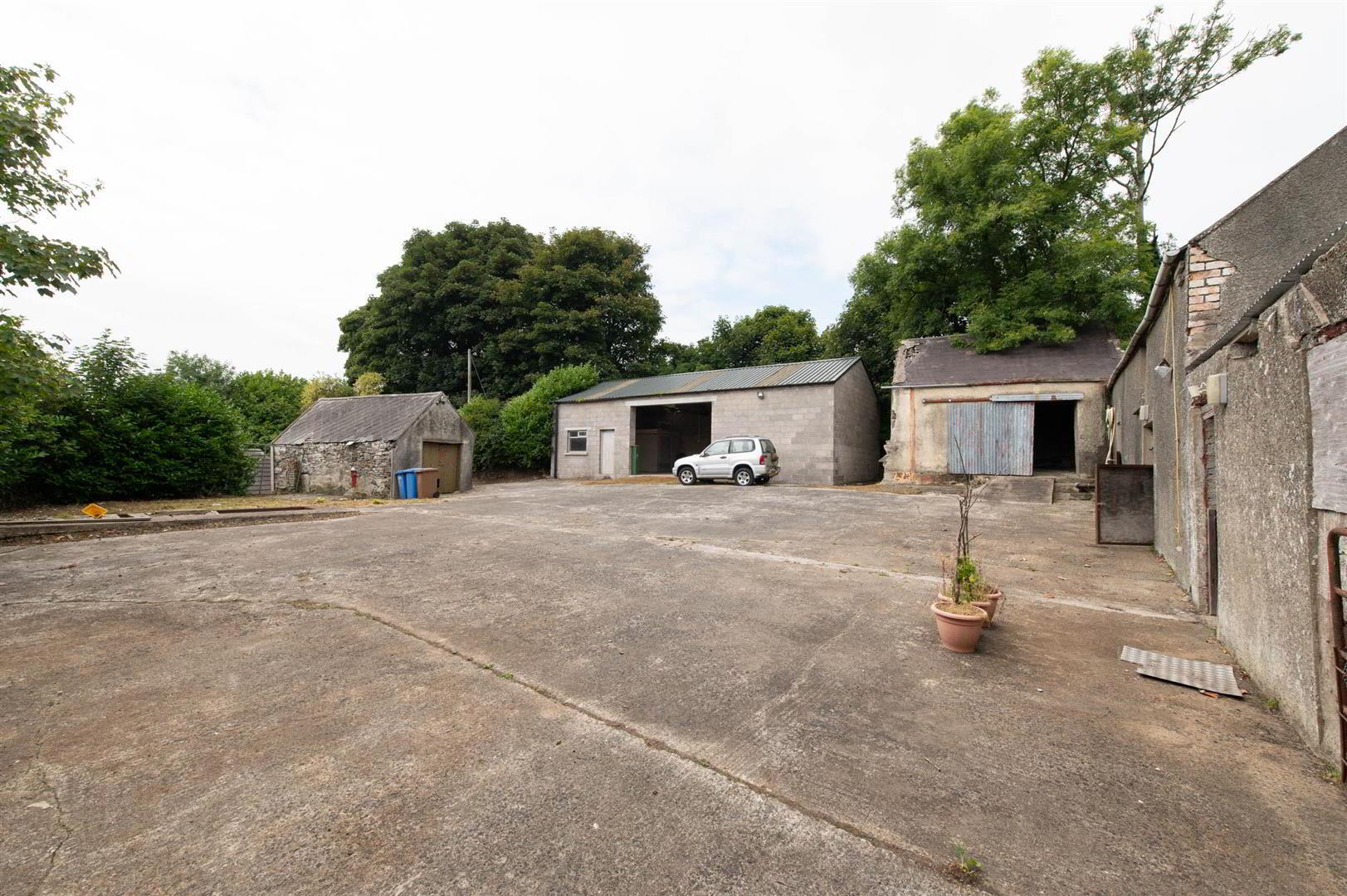 93 Dromore Road 4 of 47