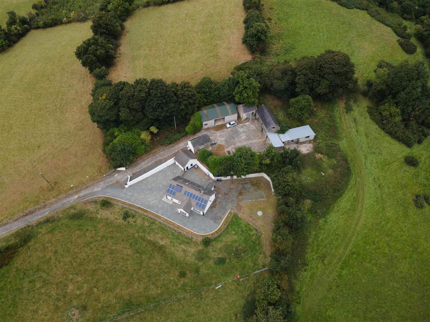 93 Dromore Road 10 of 47