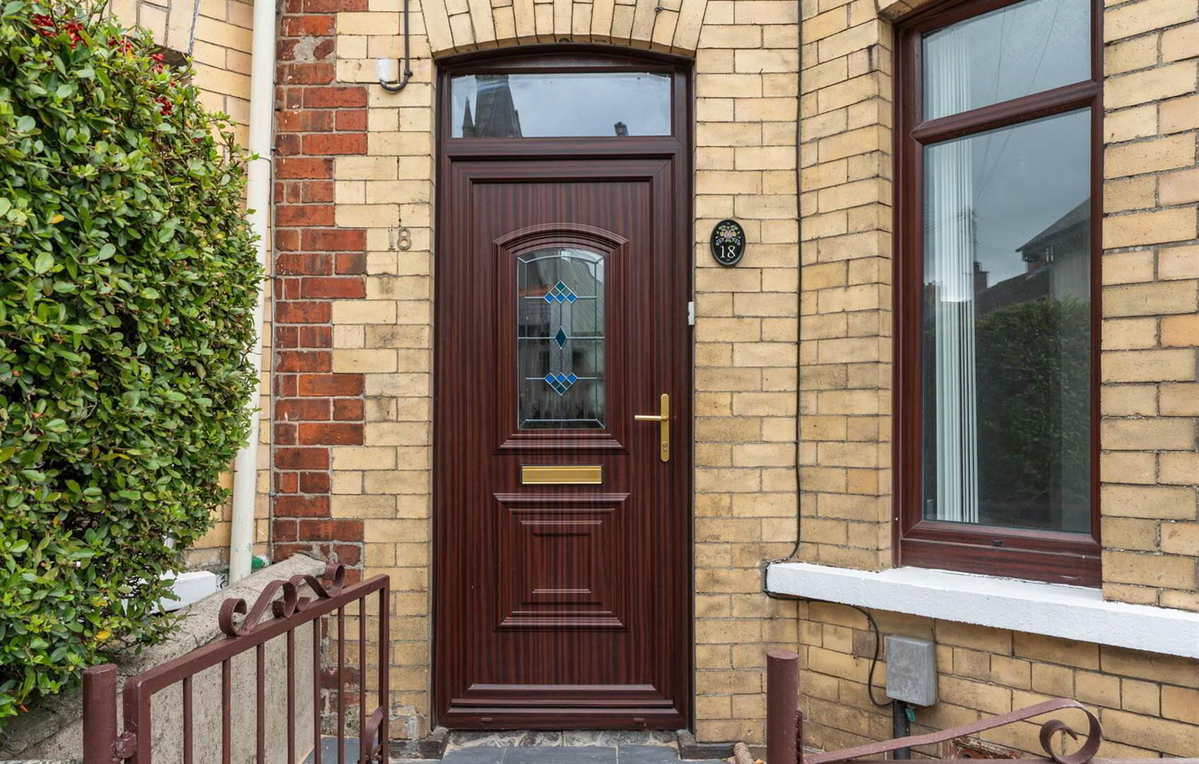 property description image