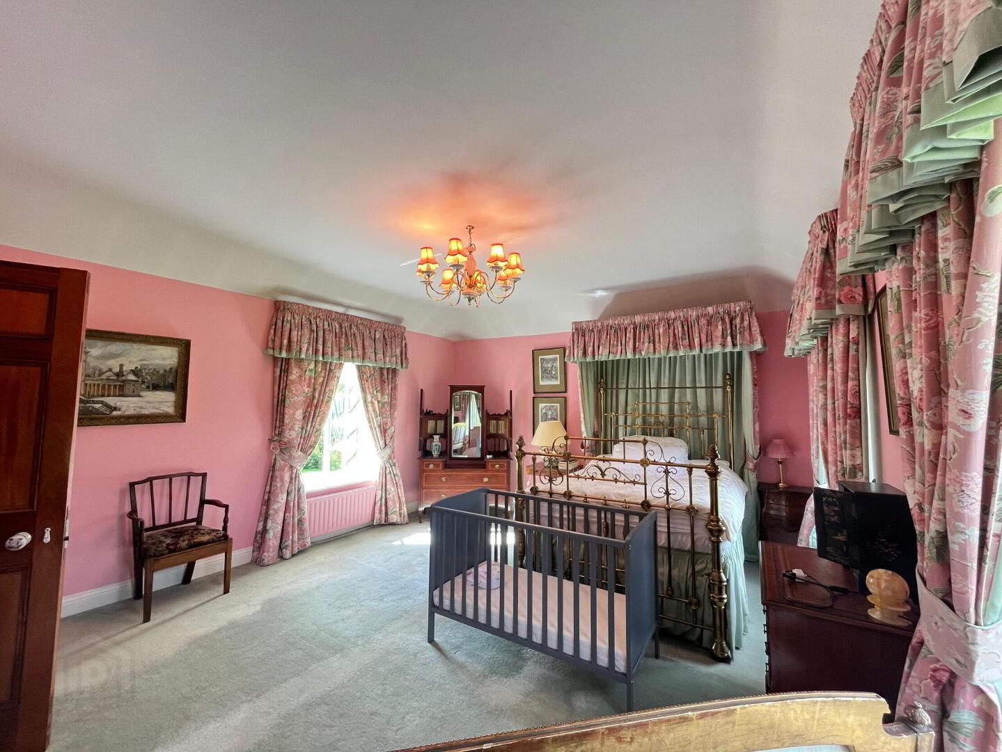 DOUBLE ROOM/HOUSE SHARE At Castlewarden 1 of 5