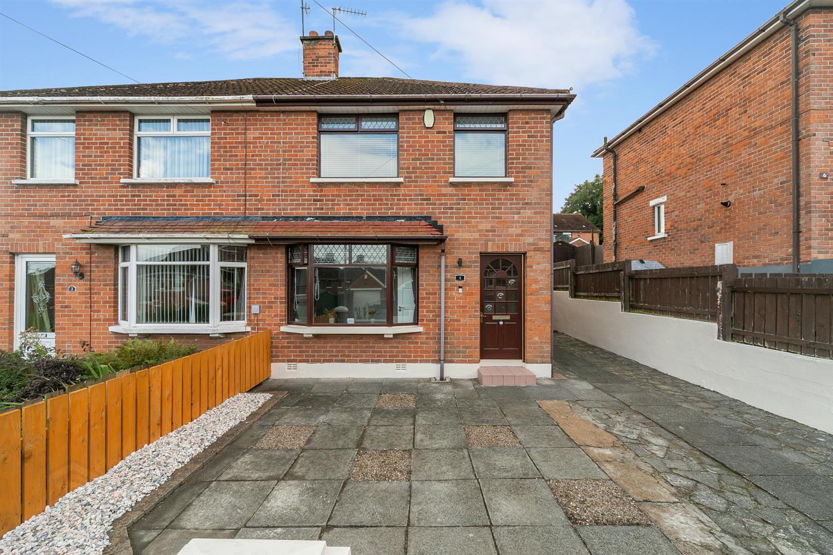 property description image