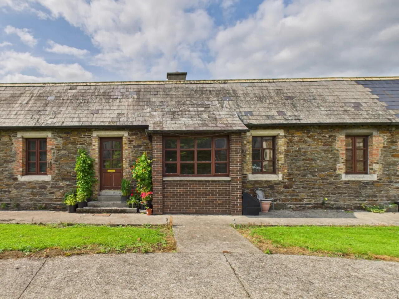 property description image