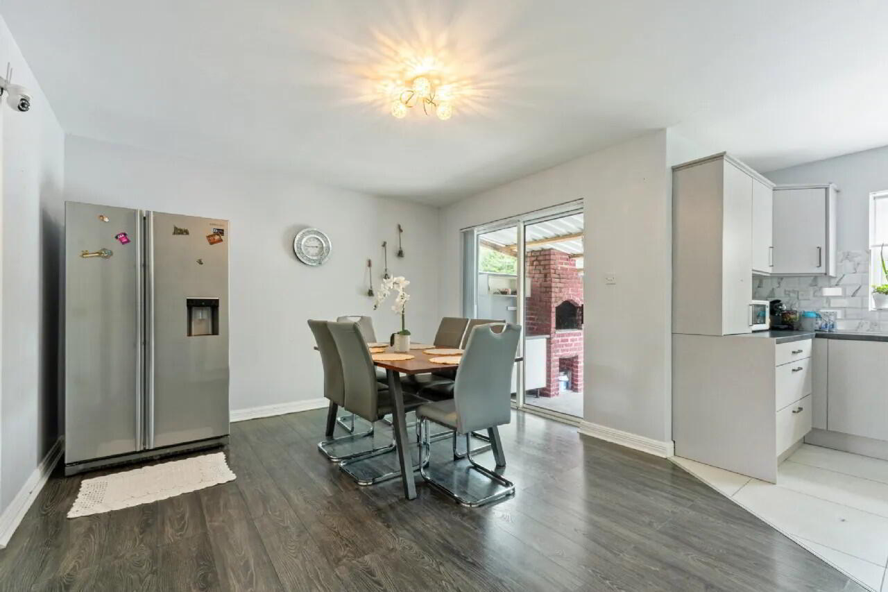 34 Elmwood 7 of 26