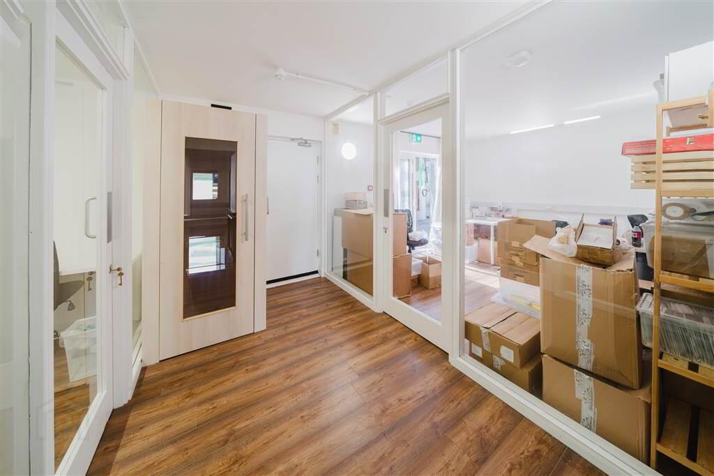Old Railway Tavern Office & Apartment 5 of 20