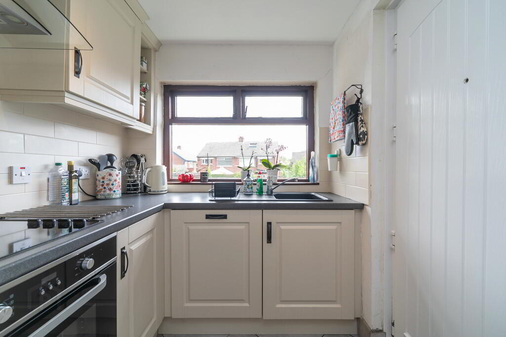 154 Finaghy Road South 7 of 27