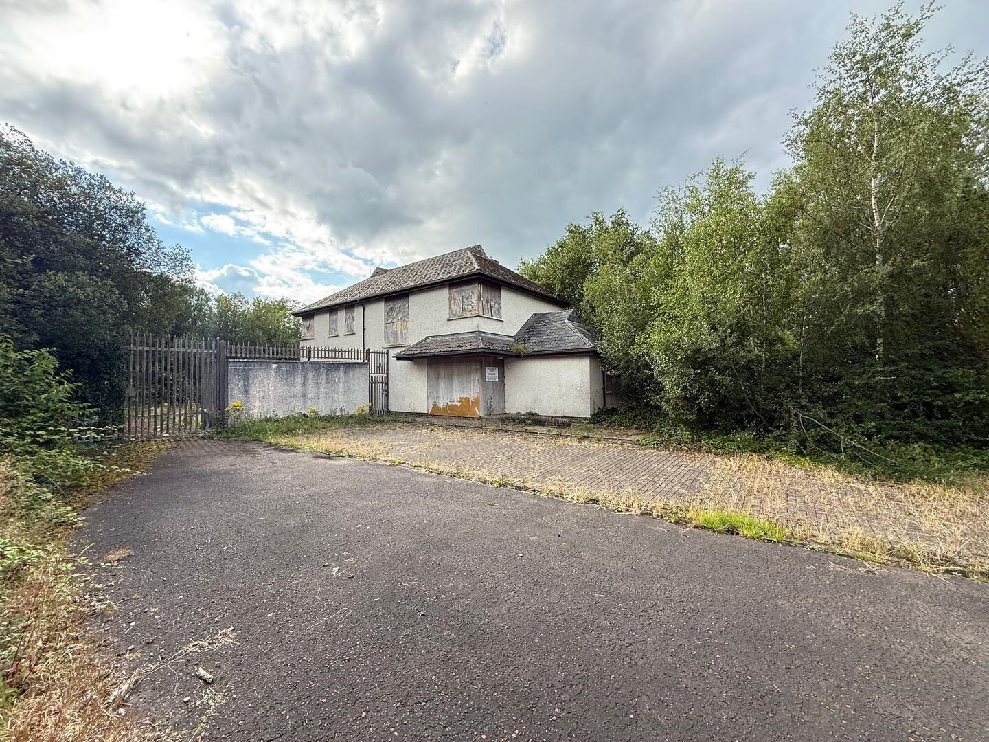 property description image
