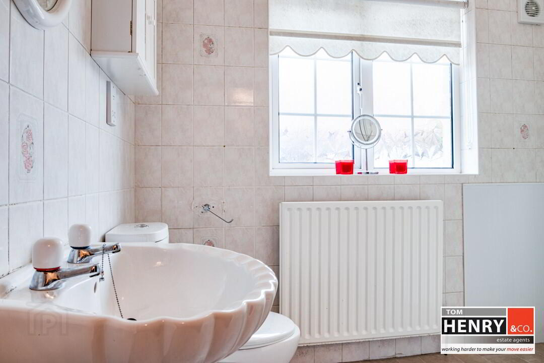 52 Coash Road 24 of 32