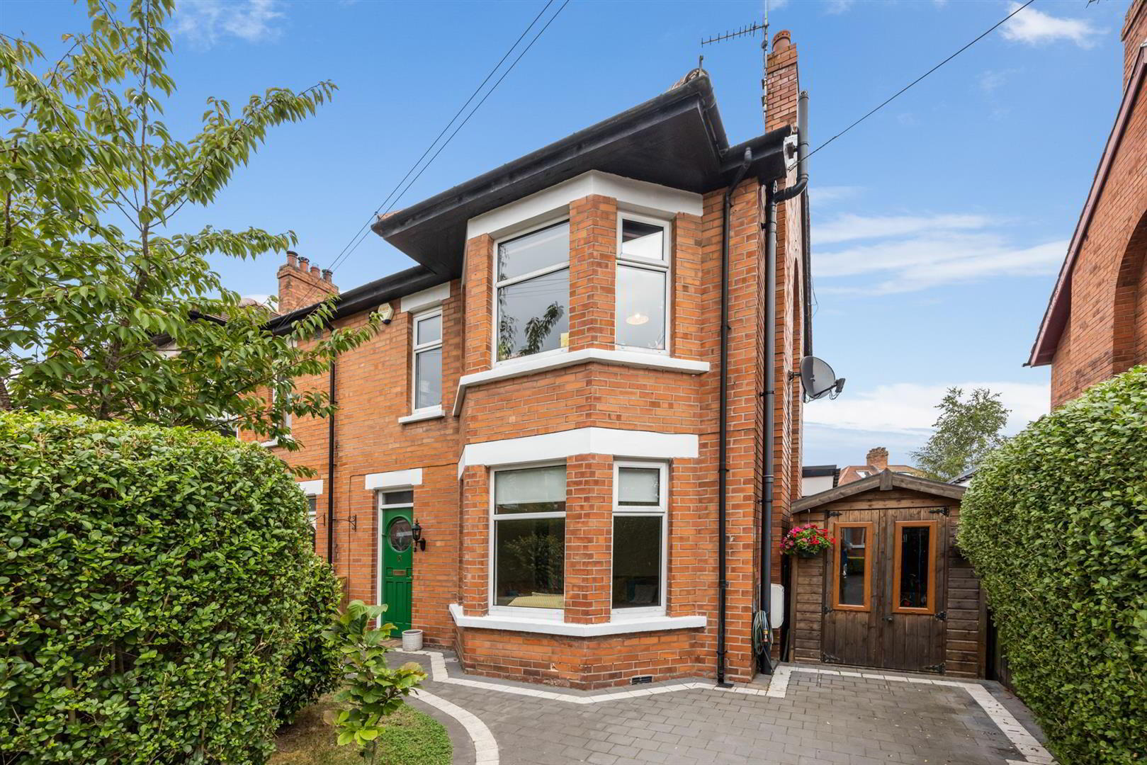 property description image