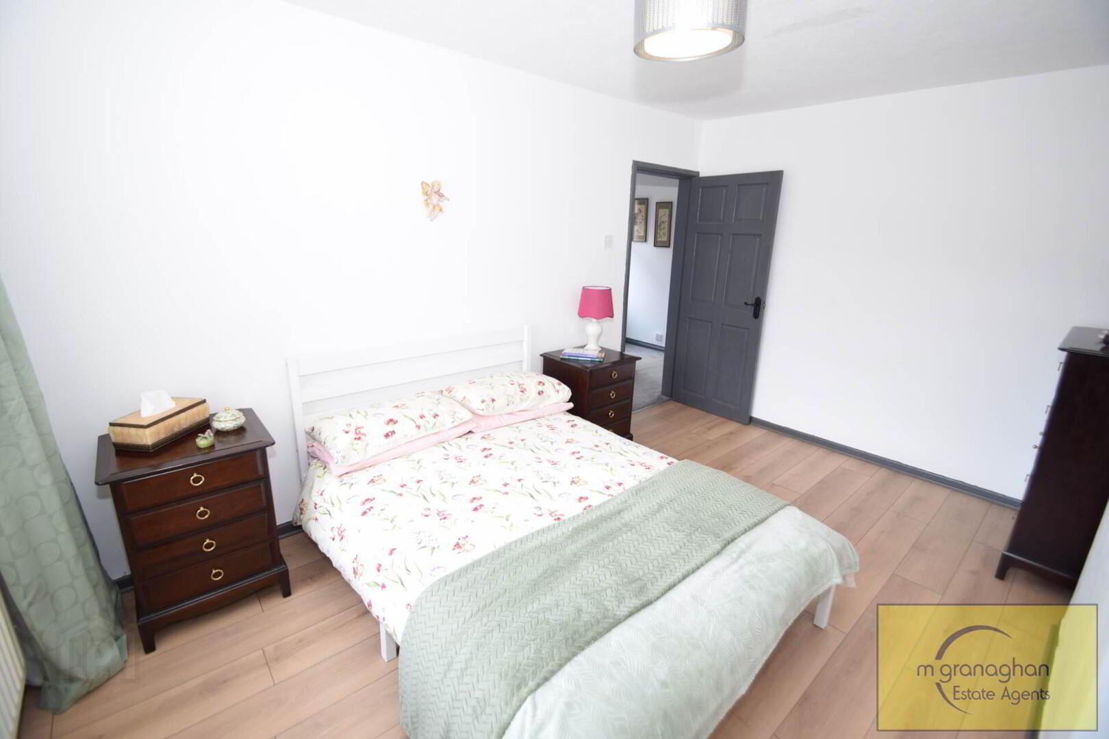 21 Riverdale Park East 13 of 26