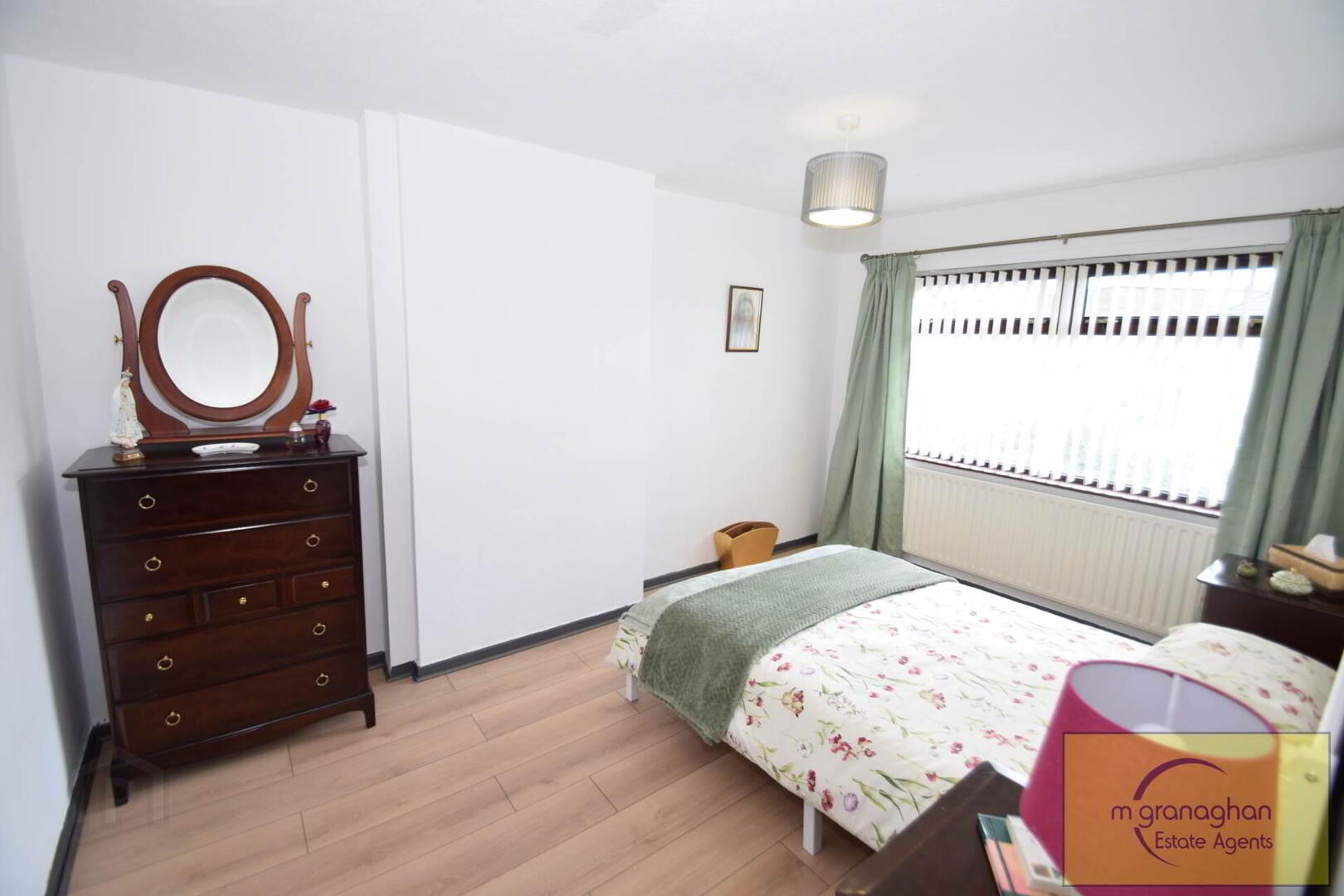 21 Riverdale Park East 14 of 26